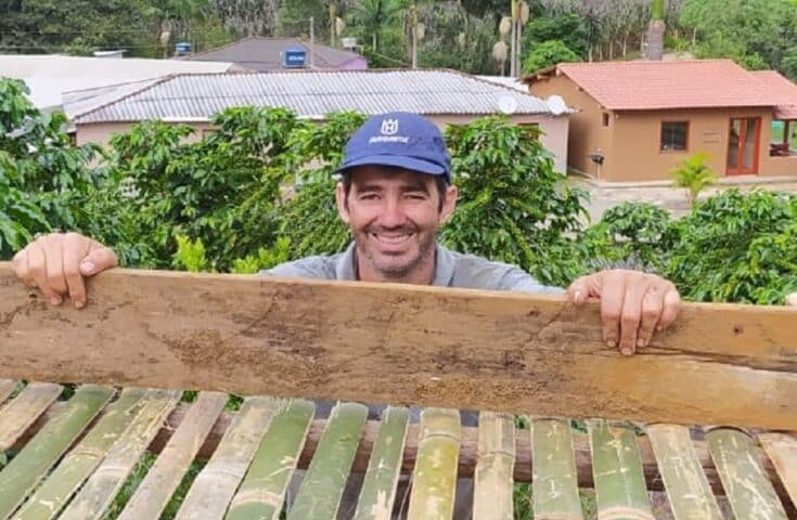 Cafeicultores do Caparaó apostam em terreiro suspenso com bambu
