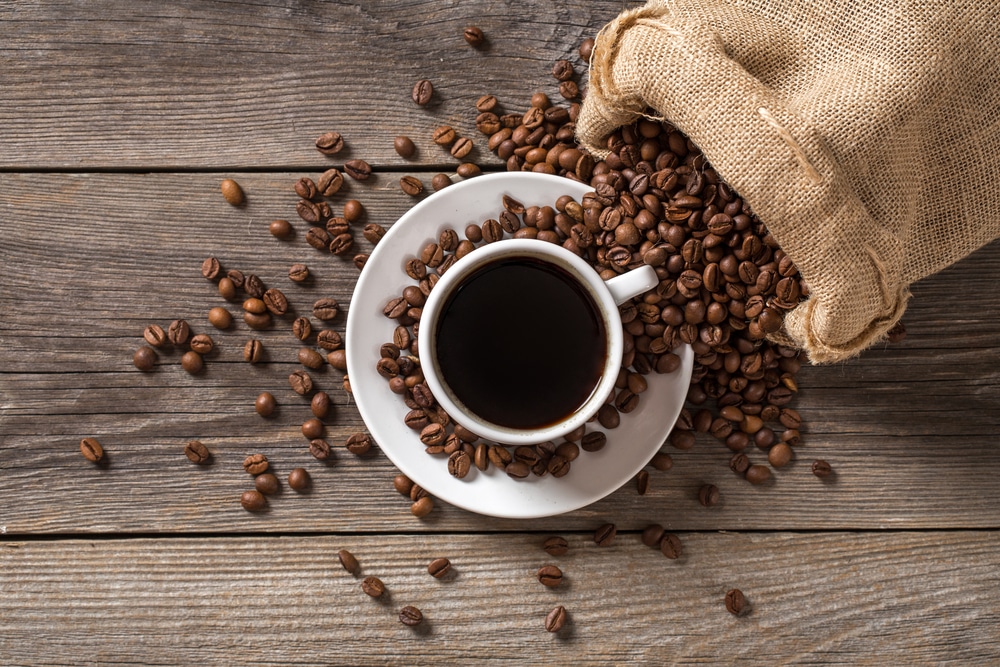 Serasa Experian e Cecafé firmam parceria para mitigar riscos no mercado cafeeiro
