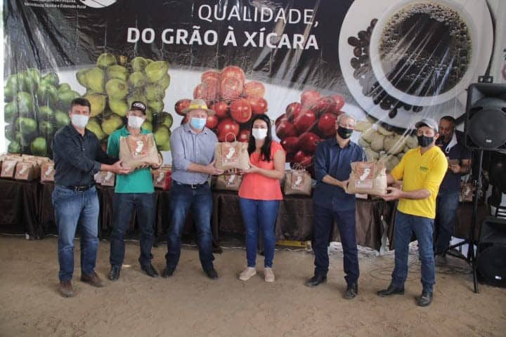 Incaper e Seag apresentam variedade de café conilon ‘Conquista ES8152’ em Mantenópolis