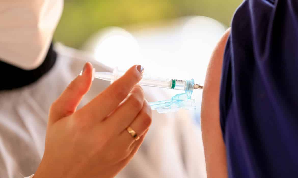 Covid-19: Opas ampliará acesso a vacinas para conter avanço da Delta