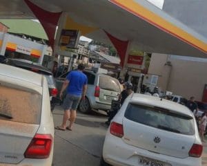 greve caminhoneiros posto gasolina combustíveis