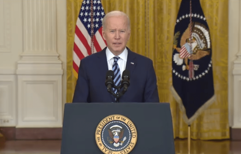 Joe Biden anuncia maior sanção econômica da história à Rússia