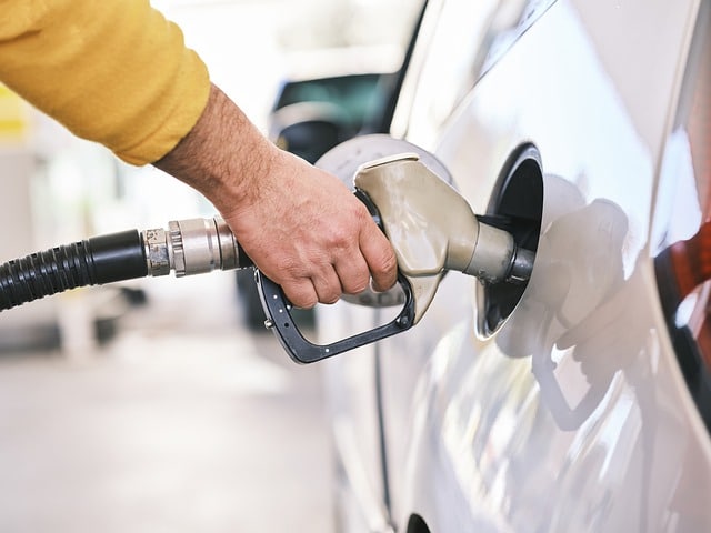 Governo deve enviar medida para reduzir valor da gasolina ao Congresso