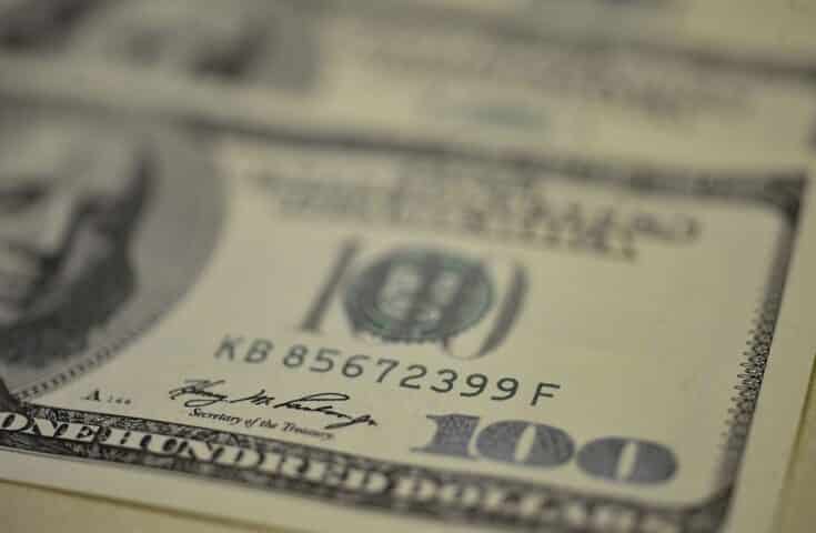 Dólar sobe para R$ 5,17 com juros americanos e Rússia