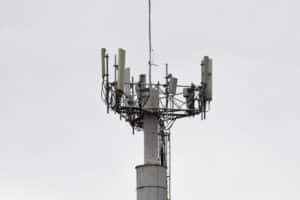 Sancionada lei que facilita instalação de antenas 5G
