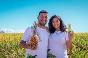 Casal inova com cosméticos à base do abacaxi de Marataízes