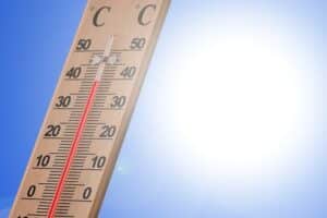 Domingo com termômetros marcando quase 40°C no ES; veja previsão