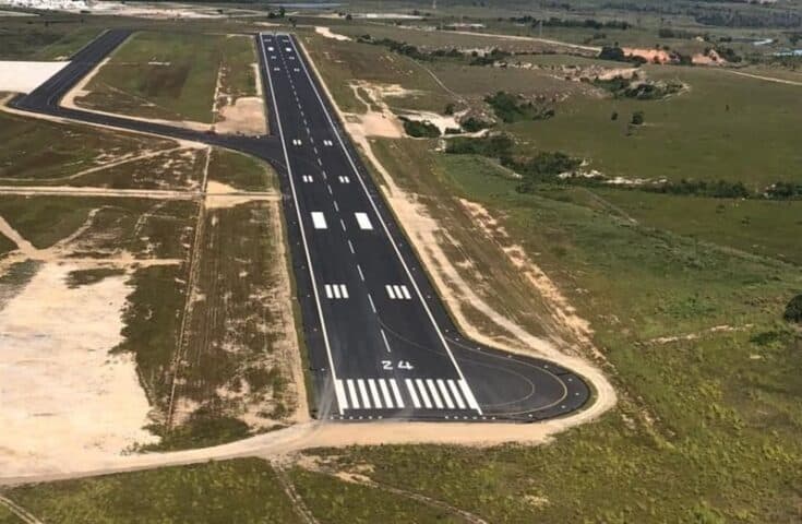 Aeroporto de Linhares é inaugurado, mas exportações só daqui três anos