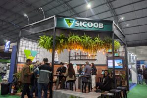 Sicoob ES participa da feira da Nater Coop em Santa Teresa