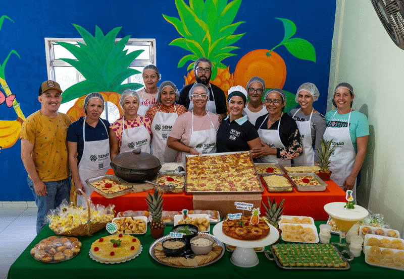 Produtores rurais encerram 1º Curso de Culinária do Abacaxi