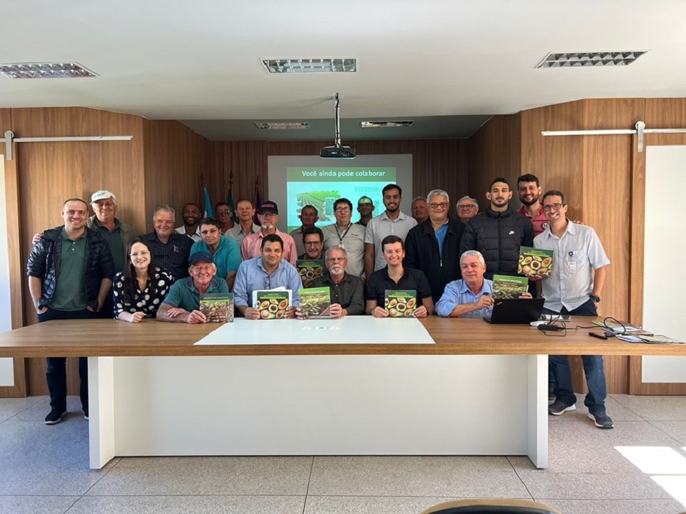 Marechal Floriano recebe oficinas sobre abacate e suinocultura