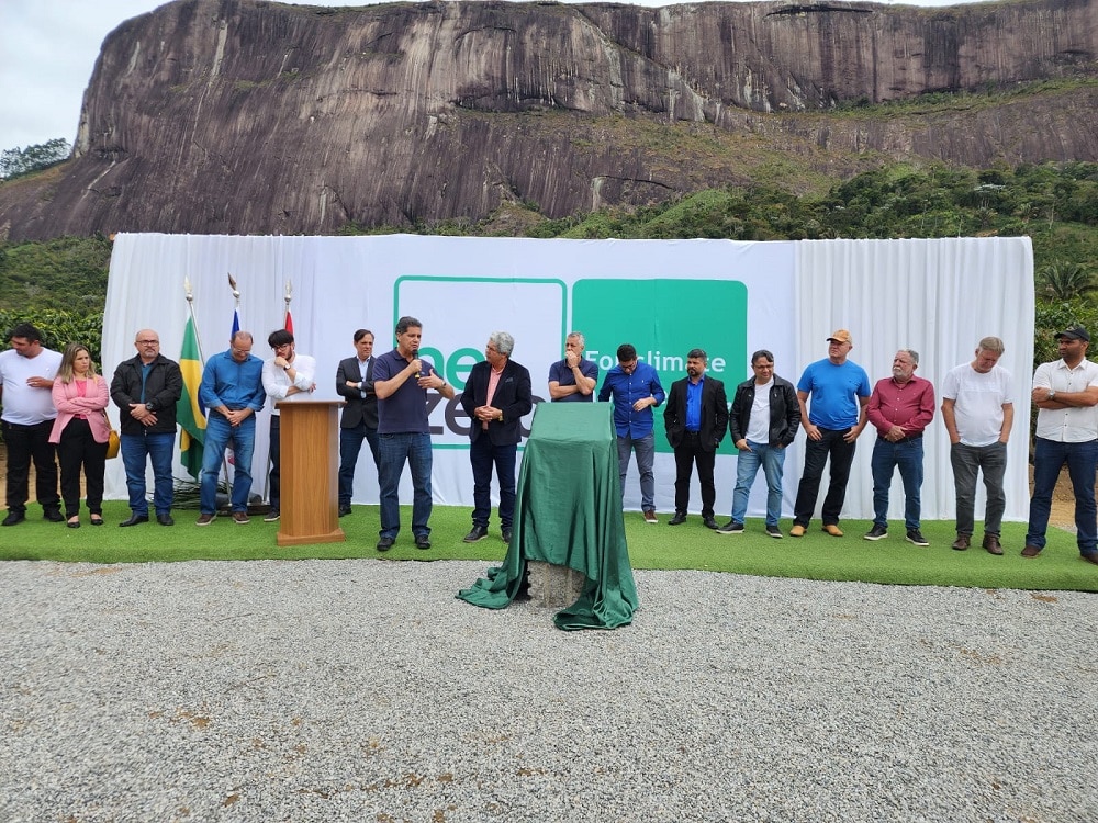 Espírito Santo celebra a construção da nova fábrica de biochar no BR