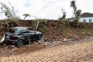 RS tem 11 trechos de rodovias com bloqueios totais ou parciais