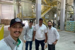 Cooperativas capixabas firmam parceria para produção de sal mineral