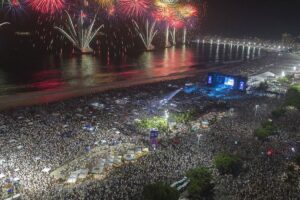 Réveillon no Rio terá 12 minutos de fogos em Copacabana e 12 palcos