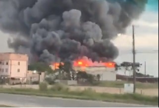 Incêndio atinge fábrica da Cacau Show, em Linhares