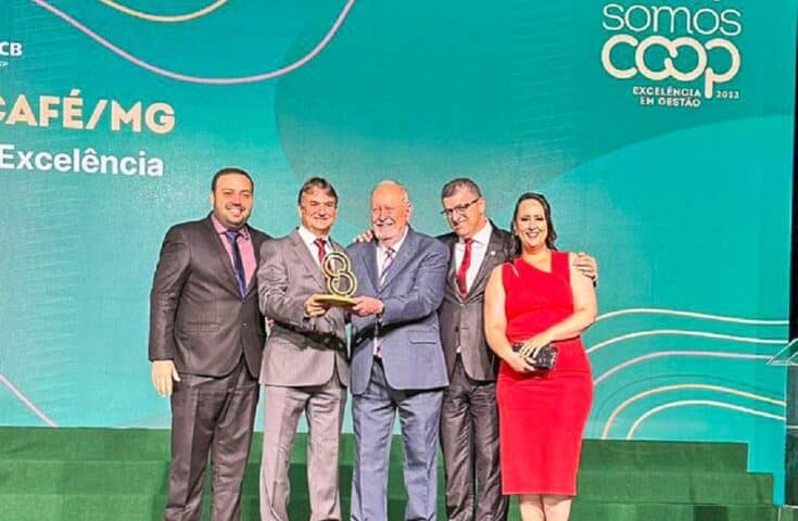 Coocafé conquista prêmio nacional por excelência em gestão