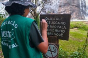 Iema divulga lista de voluntários para atuar na Cachoeira da Fumaça