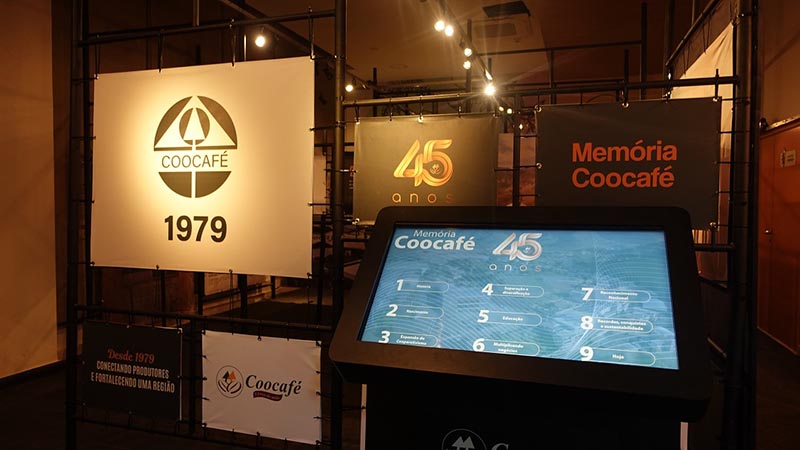 Exposição marca comemorações pelos 45 anos da Coocafé