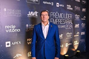 Presidente da Findes é o vencedor do Prêmio Líder Empresarial 2024