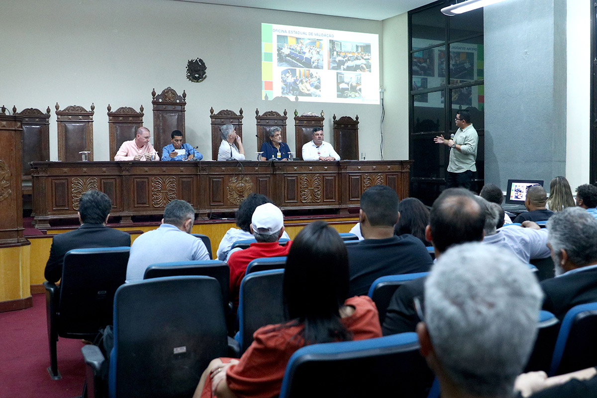 Proposta para fortalecer o setor pesqueiro é tema de reunião Proposta para fortalecer o setor pesqueiro é tema de reunião