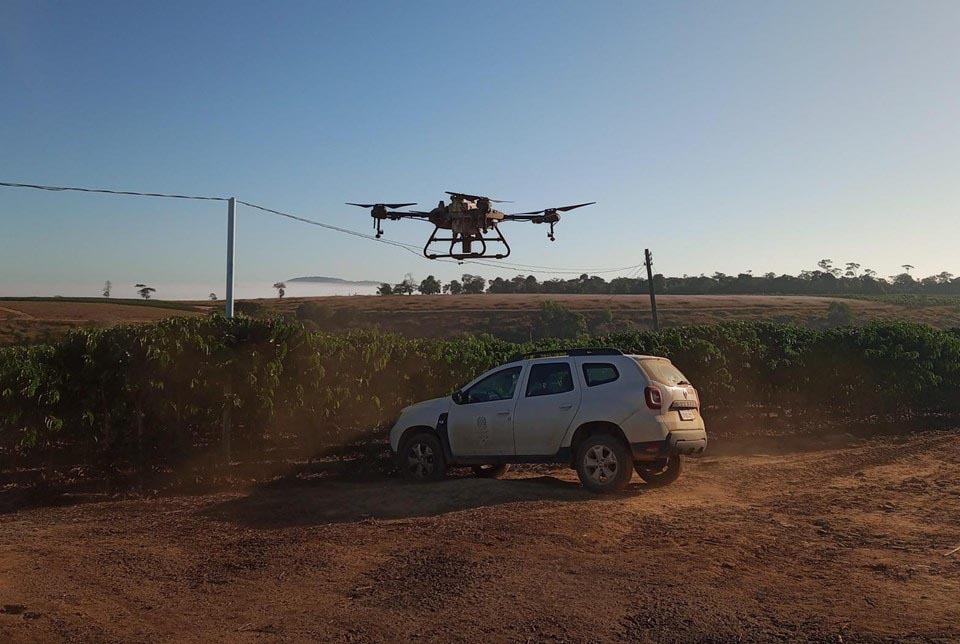 Idaf fiscaliza uso de drones aplicadores de agrotóxicos Idaf fiscaliza uso de drones aplicadores de agrotóxicos