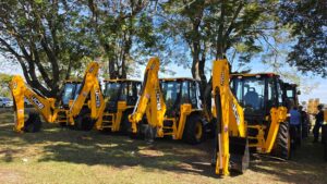 máquinas e equipamentos agrícolas