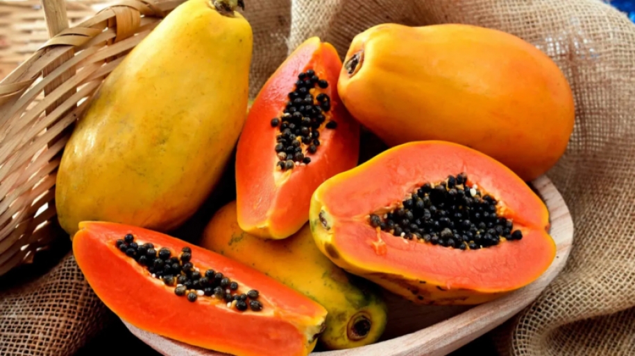 Conheça as frutas gostosas e nutritivas típicas do mês de agosto
