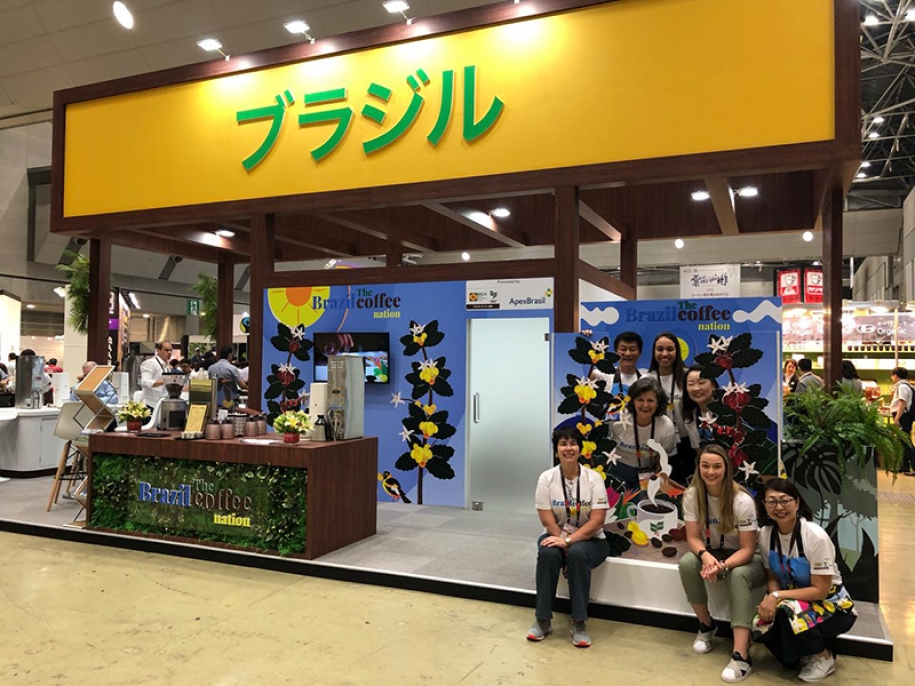 Brasil apresenta nova comunicação visual da Nação do Café no Japão