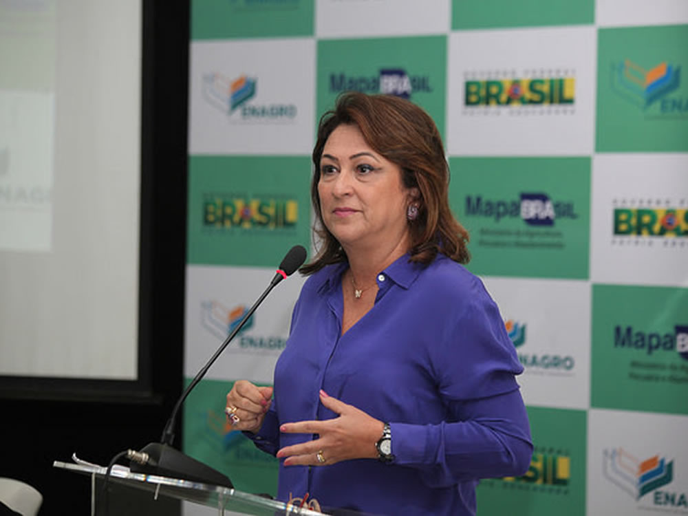 Kátia Abreu: defesa agropecuária brasileira será uma escola para o mundo