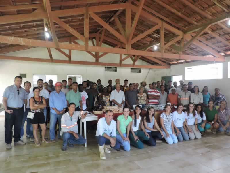 Avicultura agroecológica é tema de visita técnica em Linhares