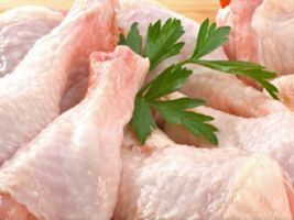 Oferta interna de carne de frango vem sendo menor que a de 2015