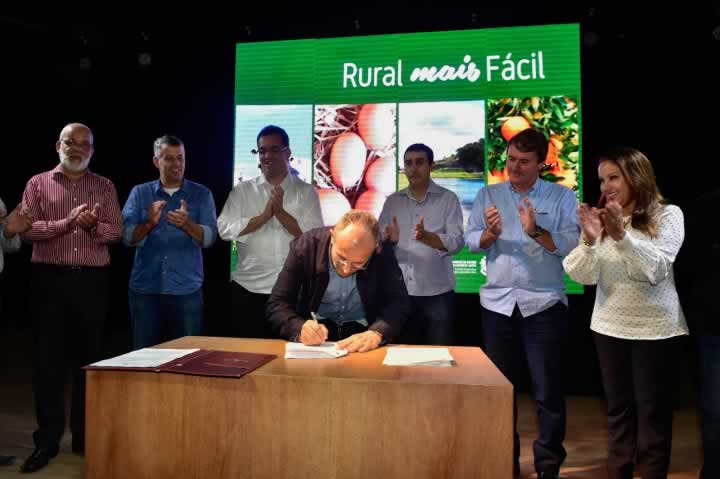 Rural Mais Fácil: aumento da competitividade na agroindústria